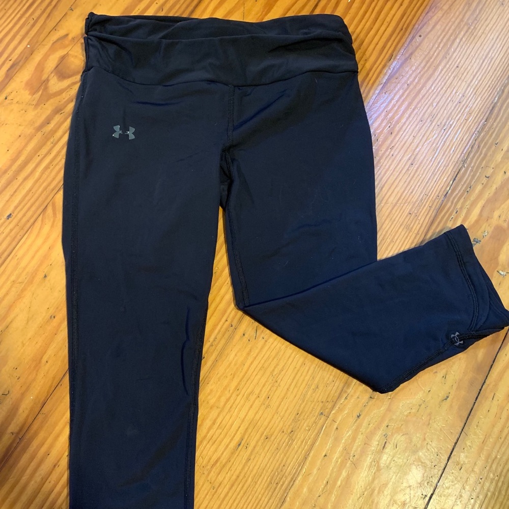 Under armor cropped athletic leggings